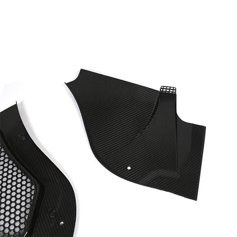 BMW Pre-Preg Carbon Fiber Top Engine Bay Corner Panels for G90/G99 M5