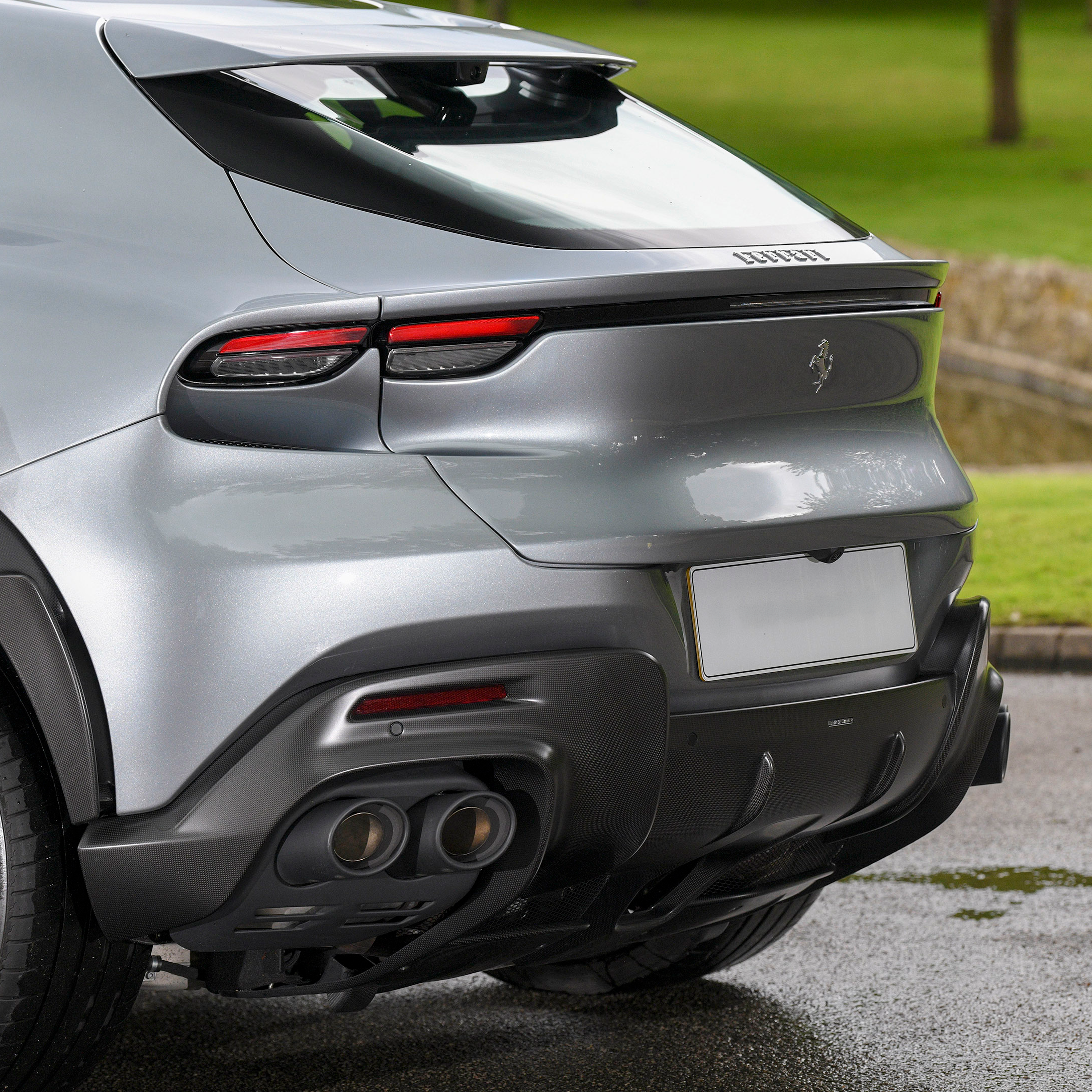 Ferrari Pre-Preg Carbon Fiber OEM Style Rear Diffuser for Purosangue