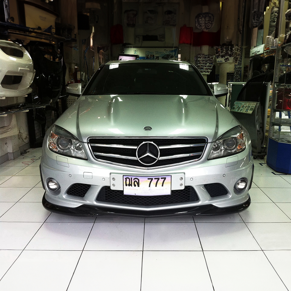 Mercedes Carbon Fiber GodHand Style Front Splitter for W204 PFL