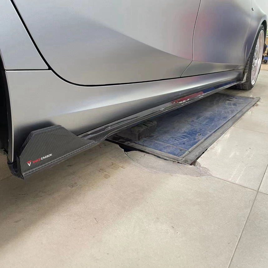 BMW TAKD V2 Pre-Preg Carbon Fiber Side Skirts for 3 Series G20