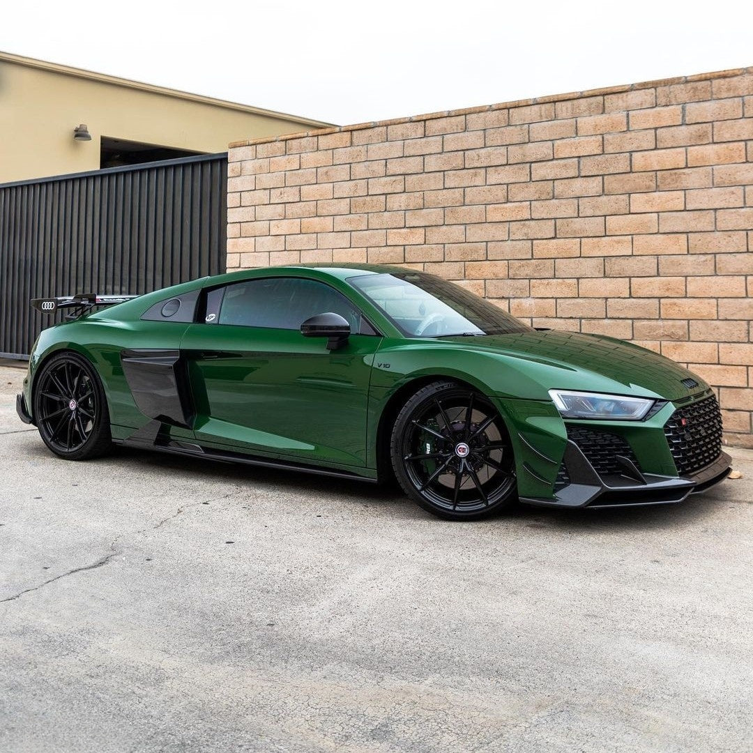 Audi Pre-Preg Carbon Fiber Capristo Style Side Skirts for R8 Gen 2 FL