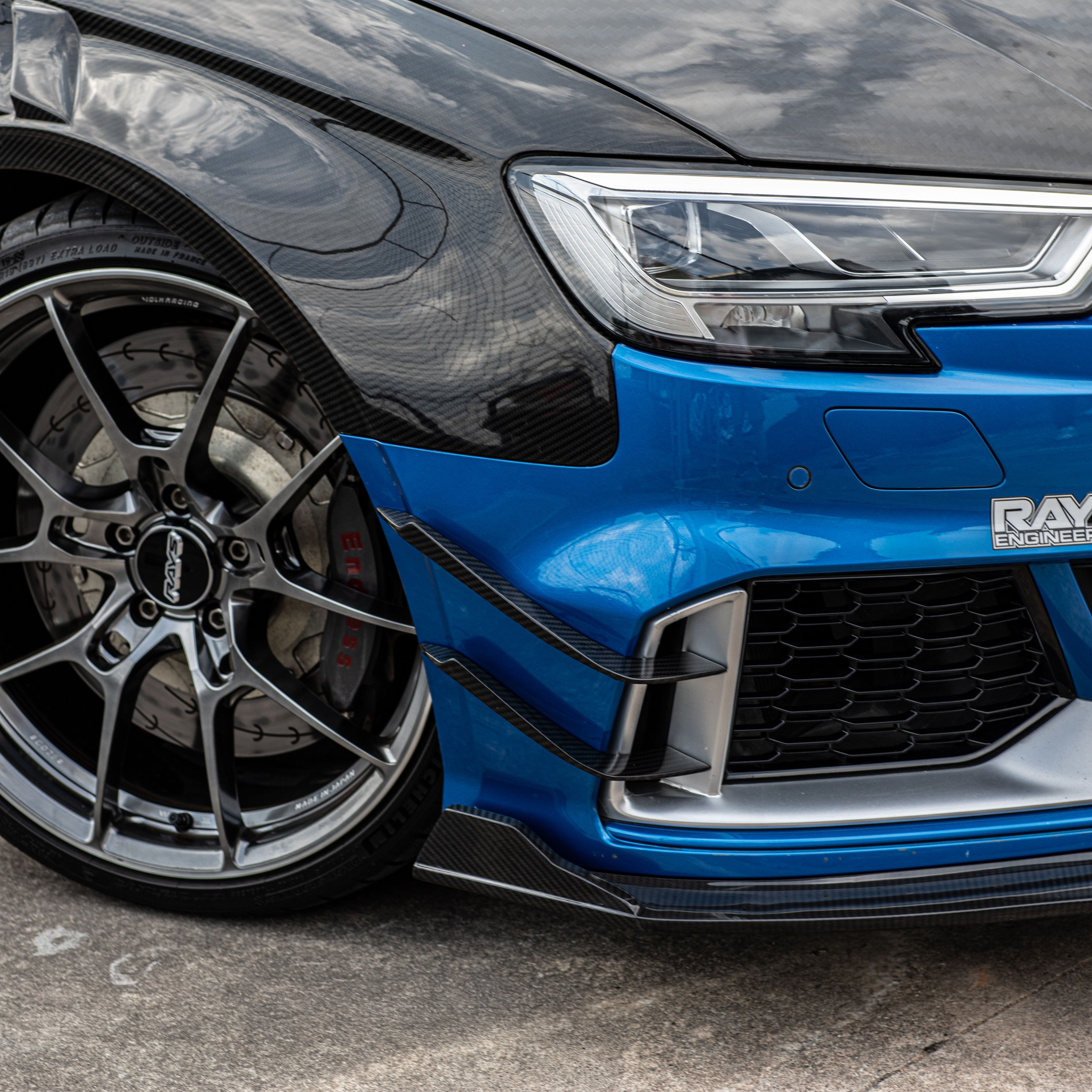 Audi TAKD Pre-Preg Carbon Fiber Front Bumper Canards for 8V RS3