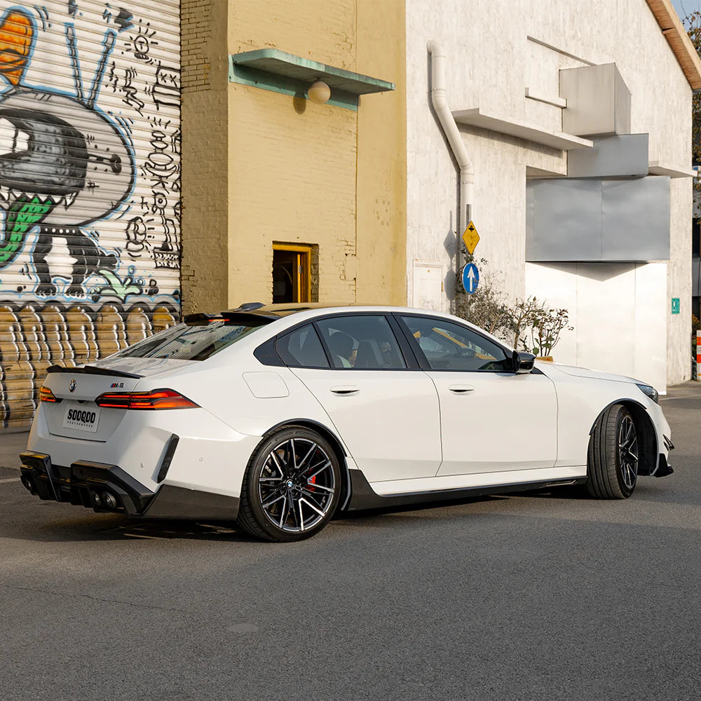 BMW SooQoo Type-B Pre-Preg Carbon Fiber Side Skirt for M5 G90 & G99