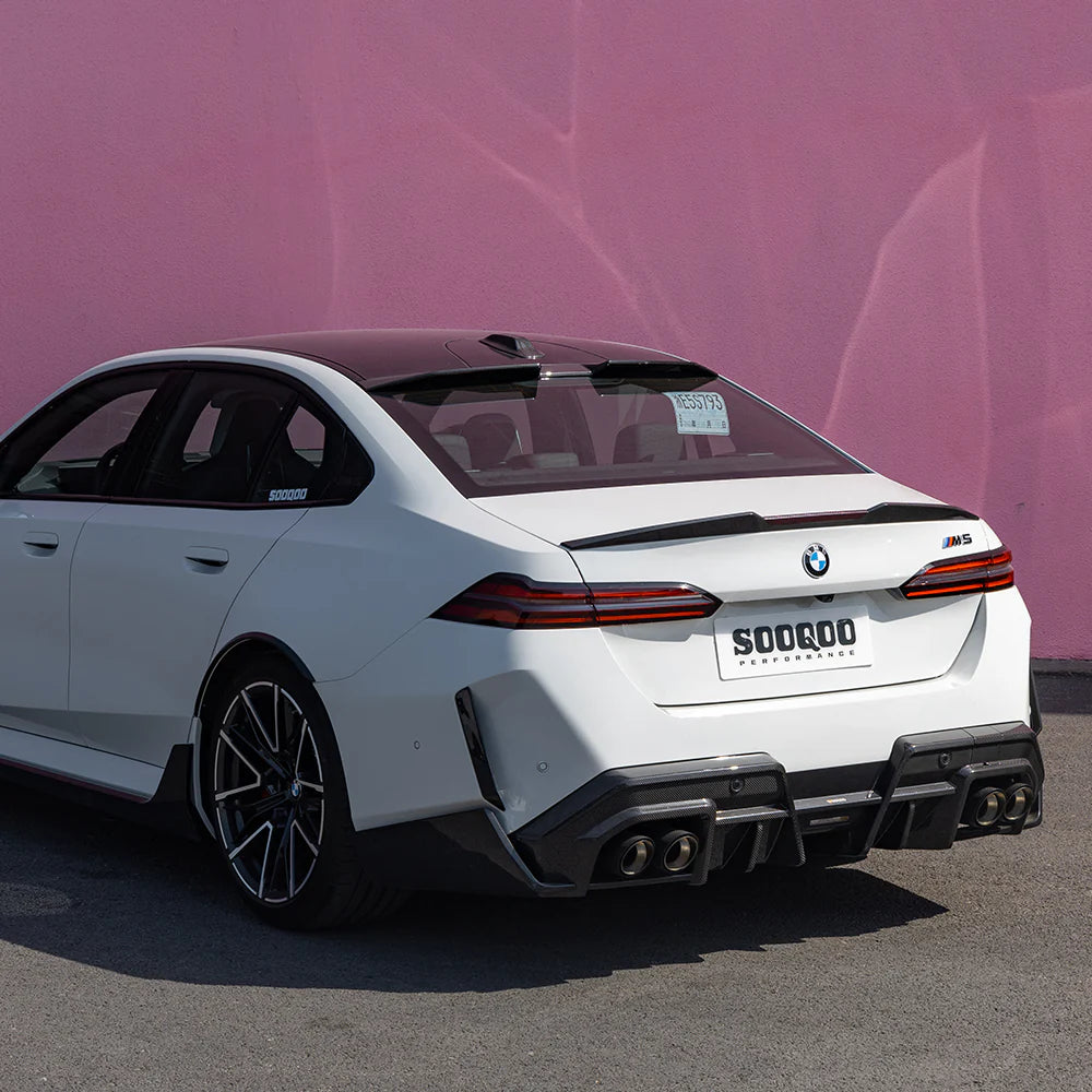 BMW SooQoo Pre-Preg Carbon Fiber Rear Spoiler for G90 M5