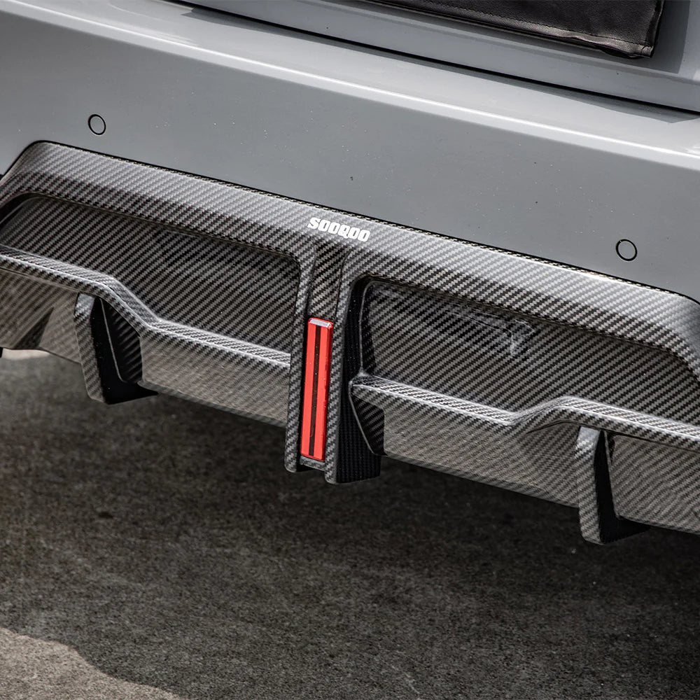 BMW SooQoo Pre-Preg Carbon Fiber Rear Middle Diffuser for G42