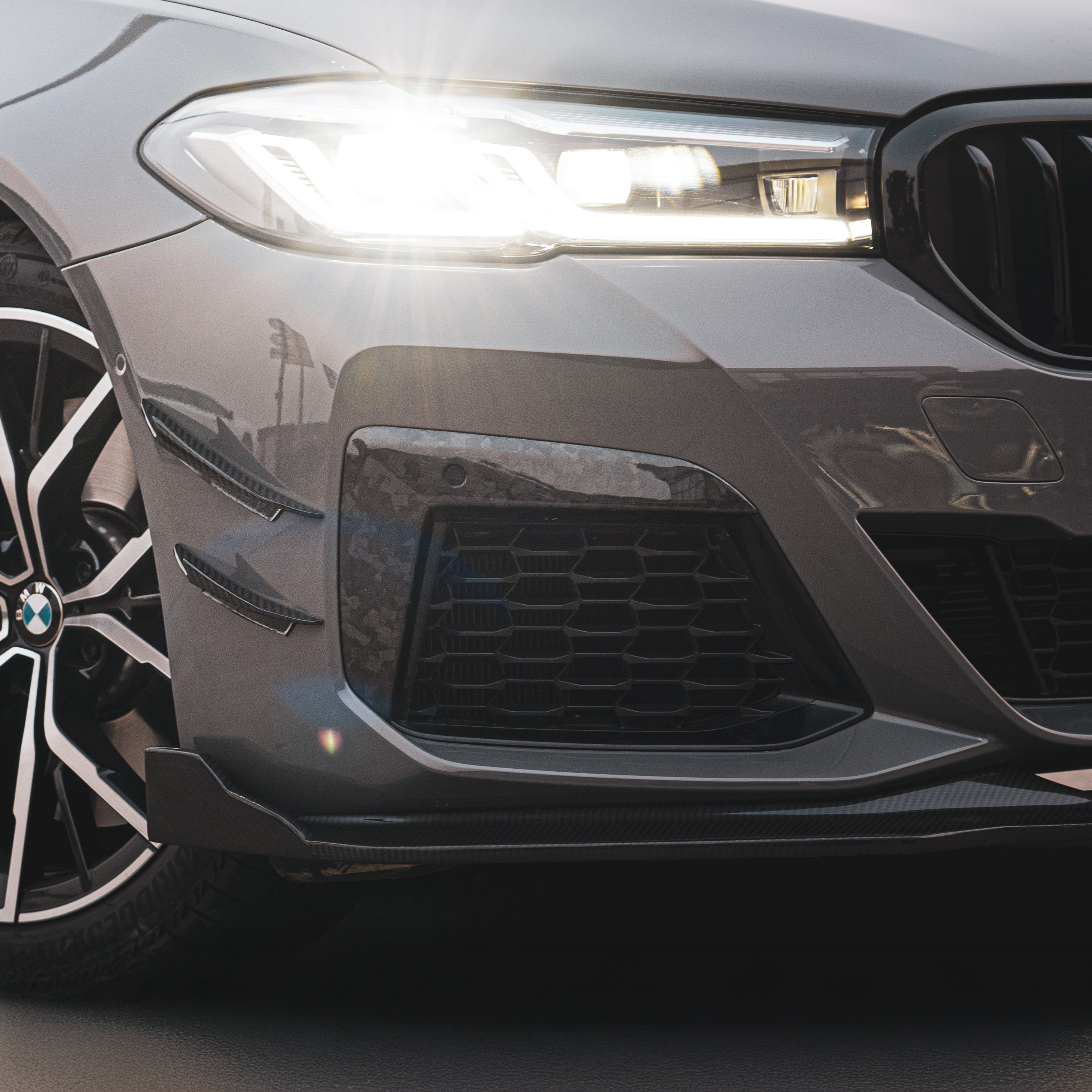 BMW TAKD Pre-Preg Carbon Fiber Front Air Vent Trim for G30 5 Series LCI