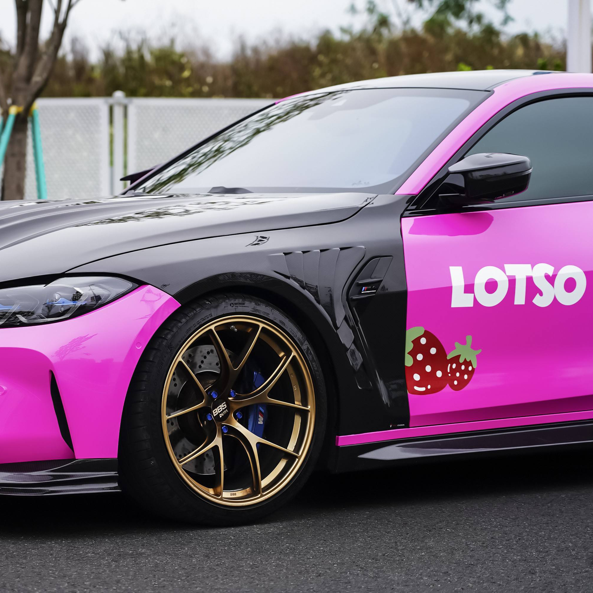 BMW TAKD Pre-Preg Carbon Fiber Front Fenders for G82 M4