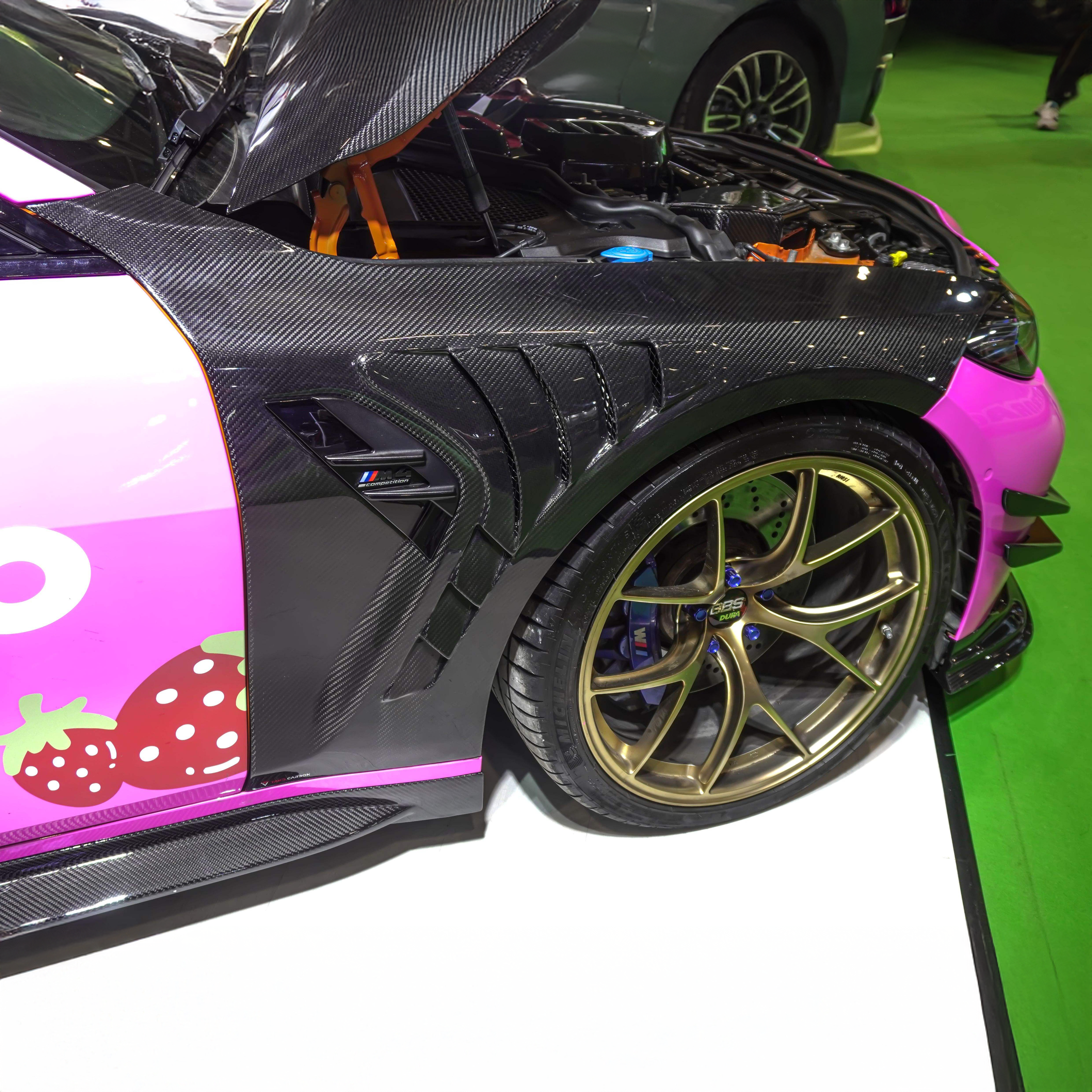 BMW TAKD Pre-Preg Carbon Fiber Front Fenders for G82 M4