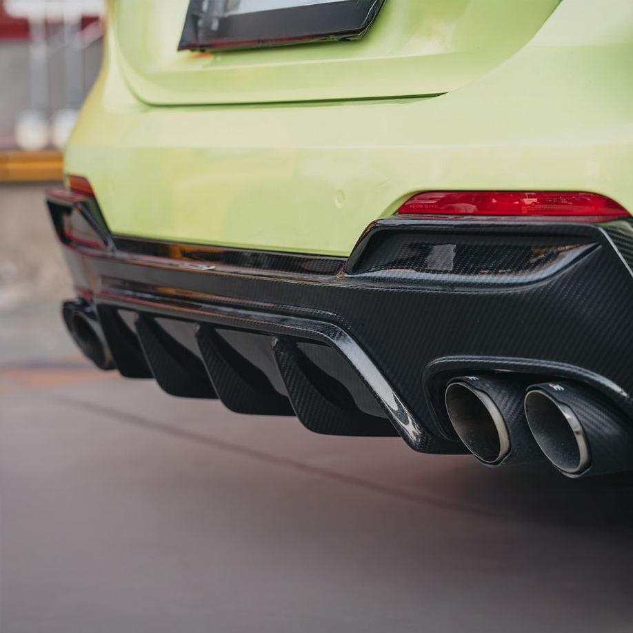 BMW TAKD Pre-Preg Carbon Fiber Rear Diffuser & Spats for G22 4 Series