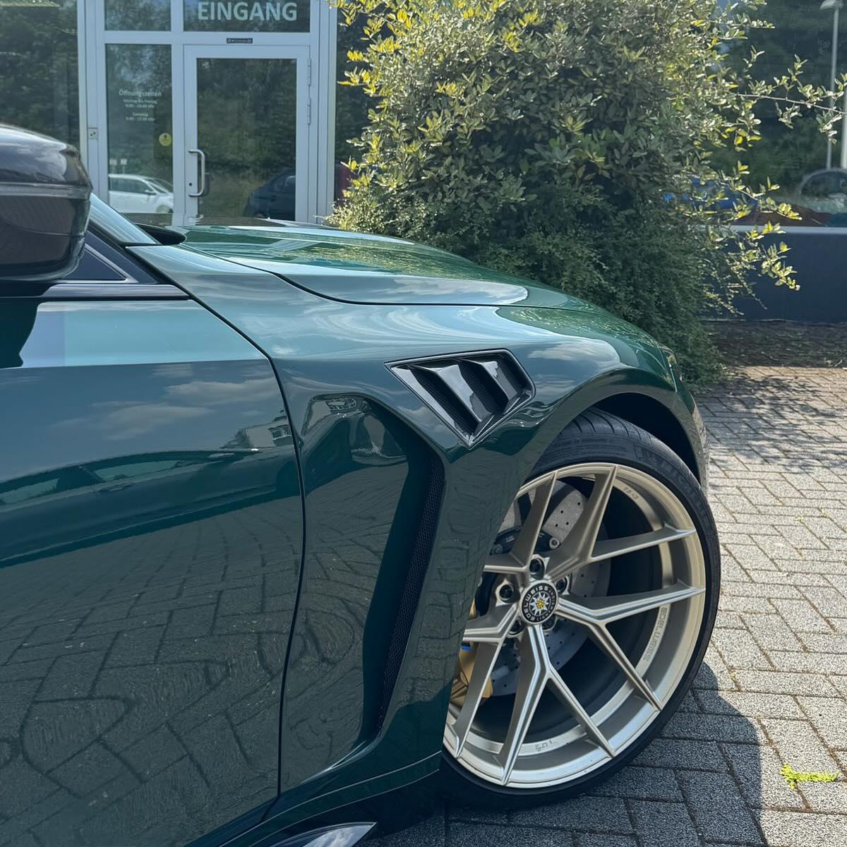 BMW Pre-Preg Carbon AN Style Fiber Front Fenders for G80 M3 & G82 M4