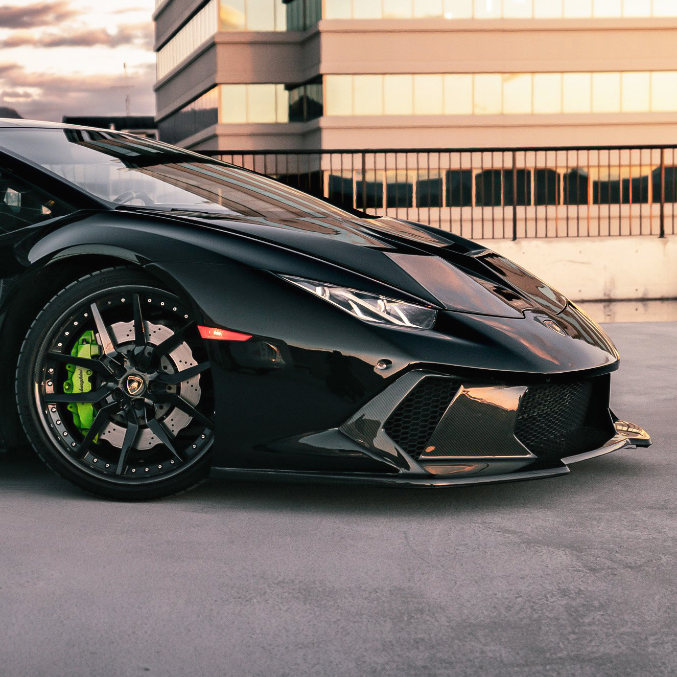 Lamborghini Pre-Preg Carbon Fiber Vorsteiner Style Front Bumper & Splitter for Huracan LP580 LP610