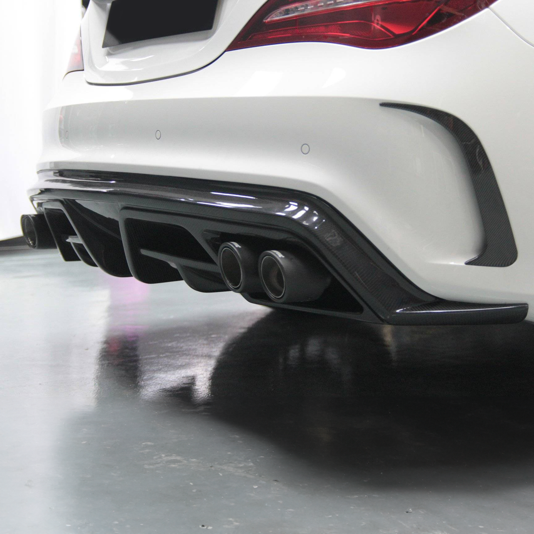 Mercedes Carbon Fiber Piecha Style Rear Diffuser for W117
