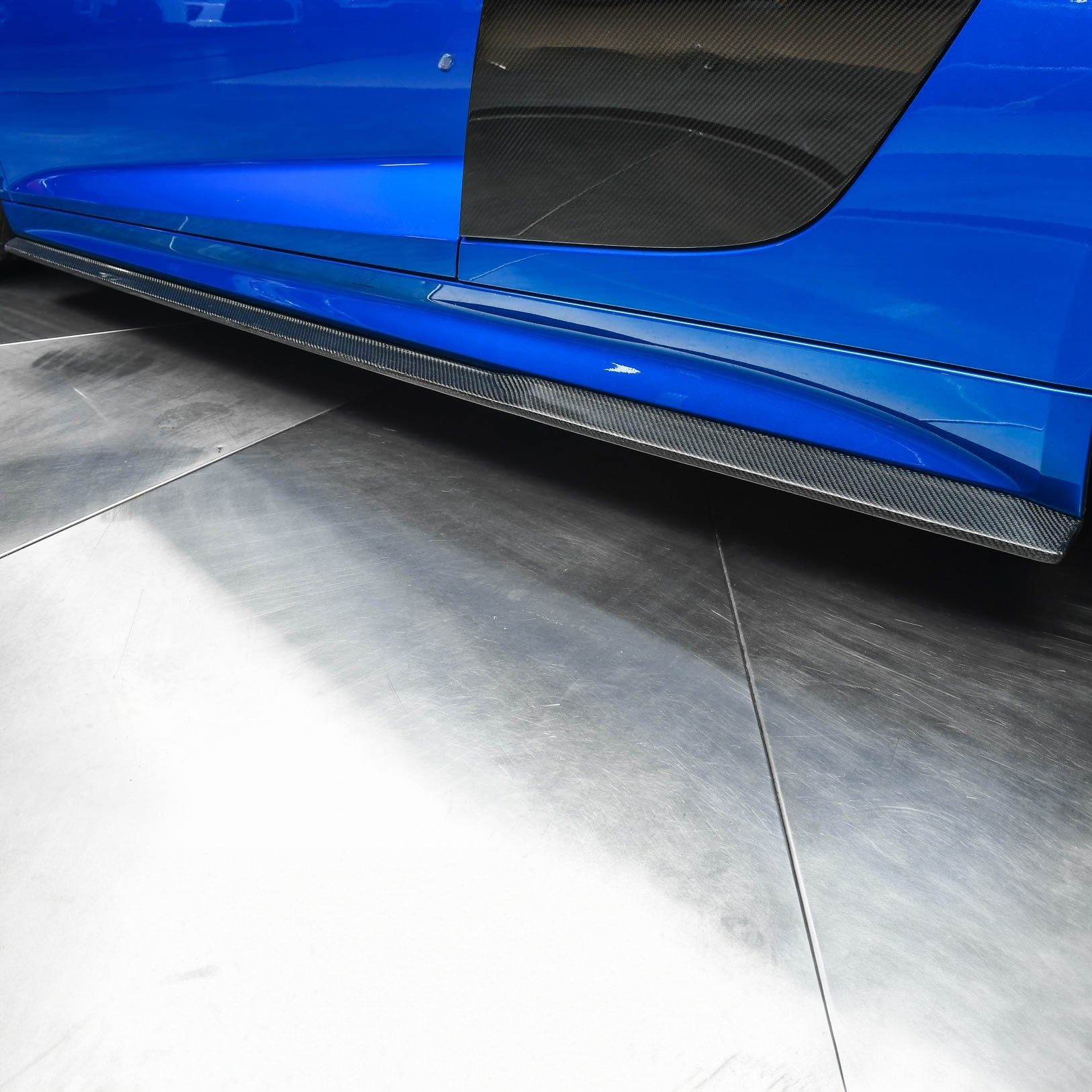 Audi Carbon Fiber EEA Designs Side Skirts for R8 Gen 2 PFL