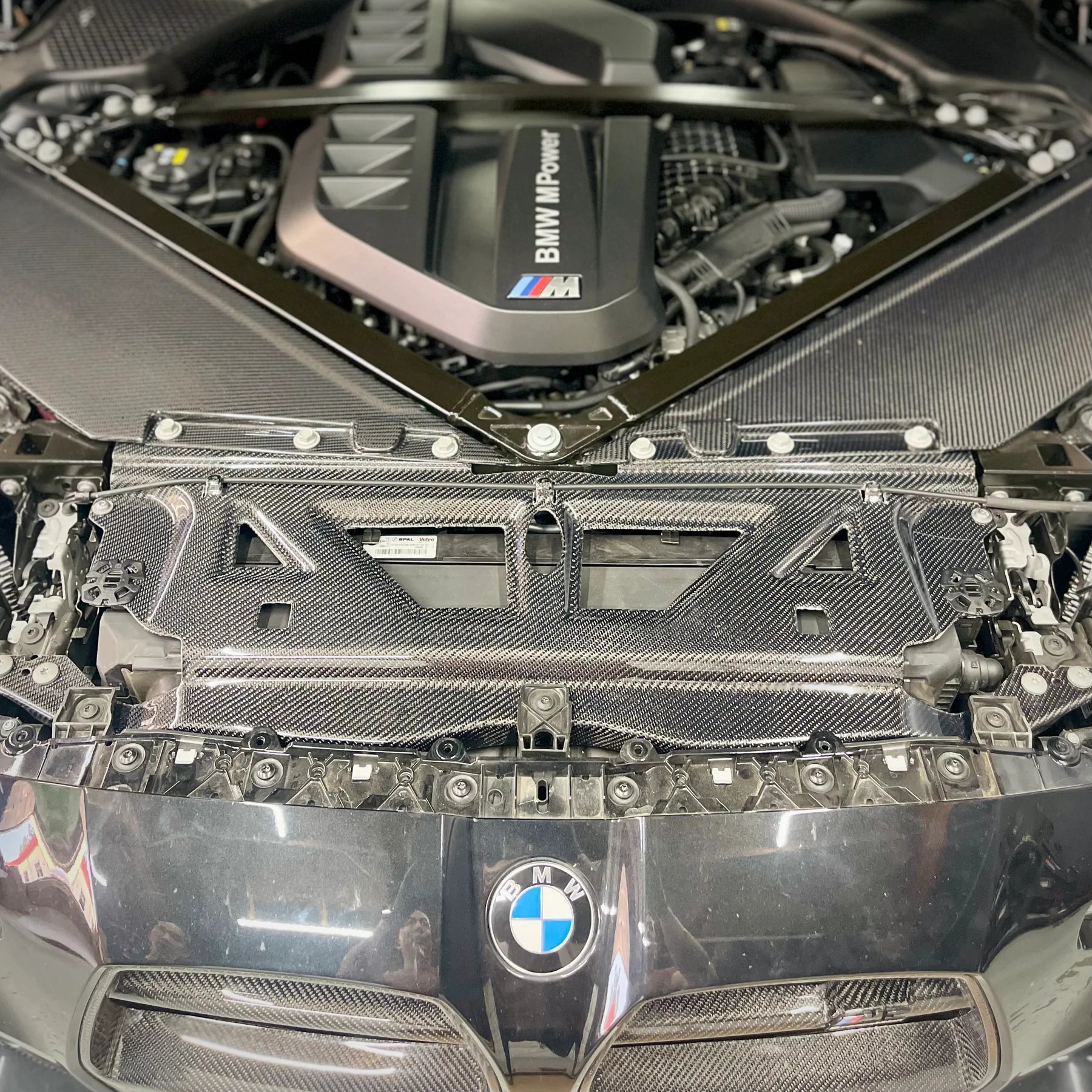 BMW Pre-Preg Carbon Fiber OEM Style Engine Intake Cover for G87 M2 & G80 M3 & G82 M4