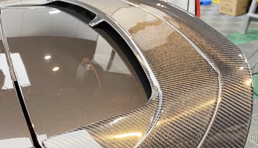 A Closer Look at the Carbon Fiber Rear Spoiler for Volkswagen Golf MK8
