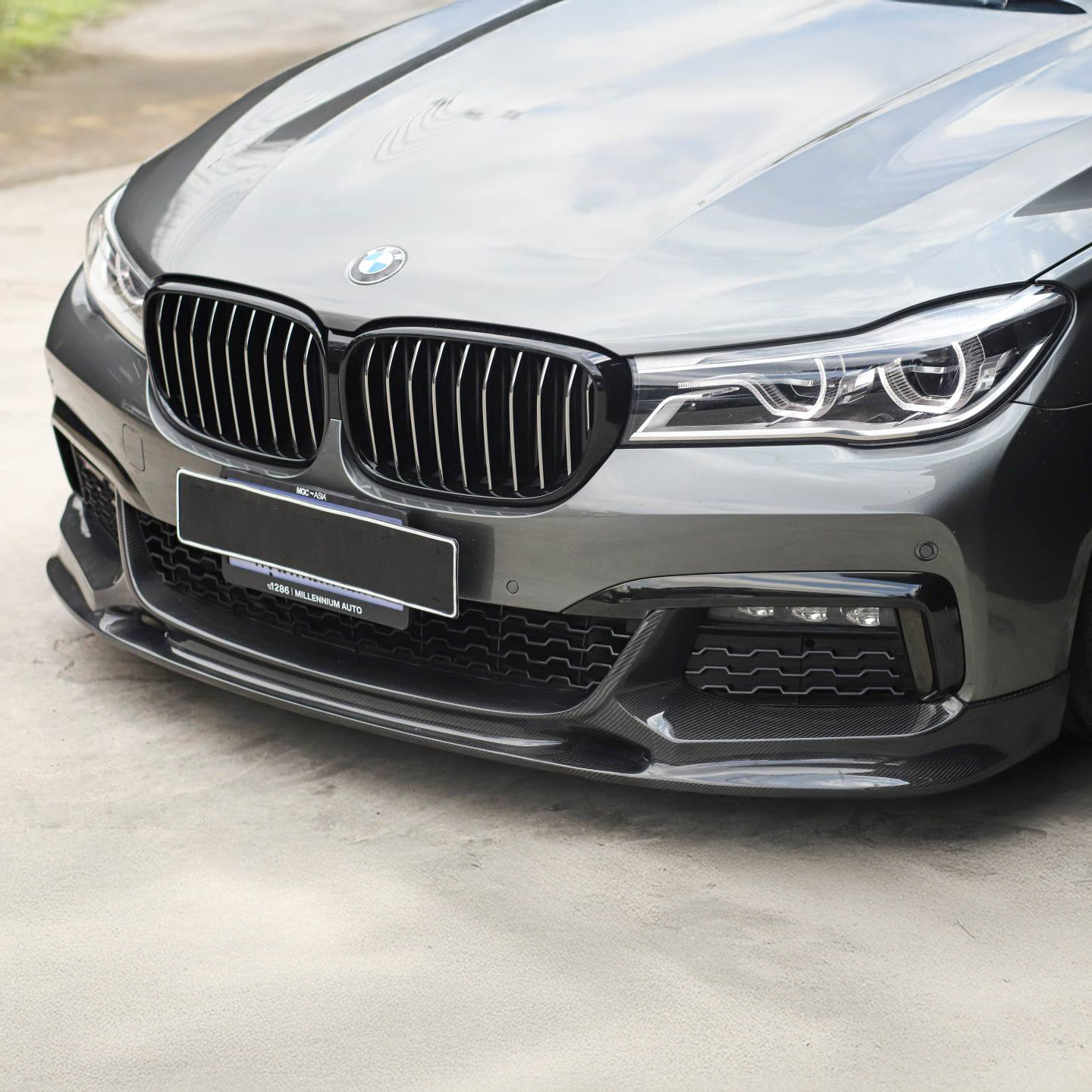 BMW Carbon Fiber 3D Style Front Splitter for G11/G12 7 Series Pre-LCI