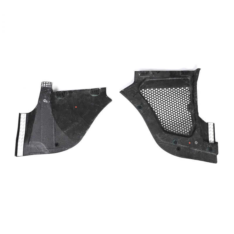 BMW Pre-Preg Carbon Fiber Top Engine Bay Corner Panels for G90/G99 M5