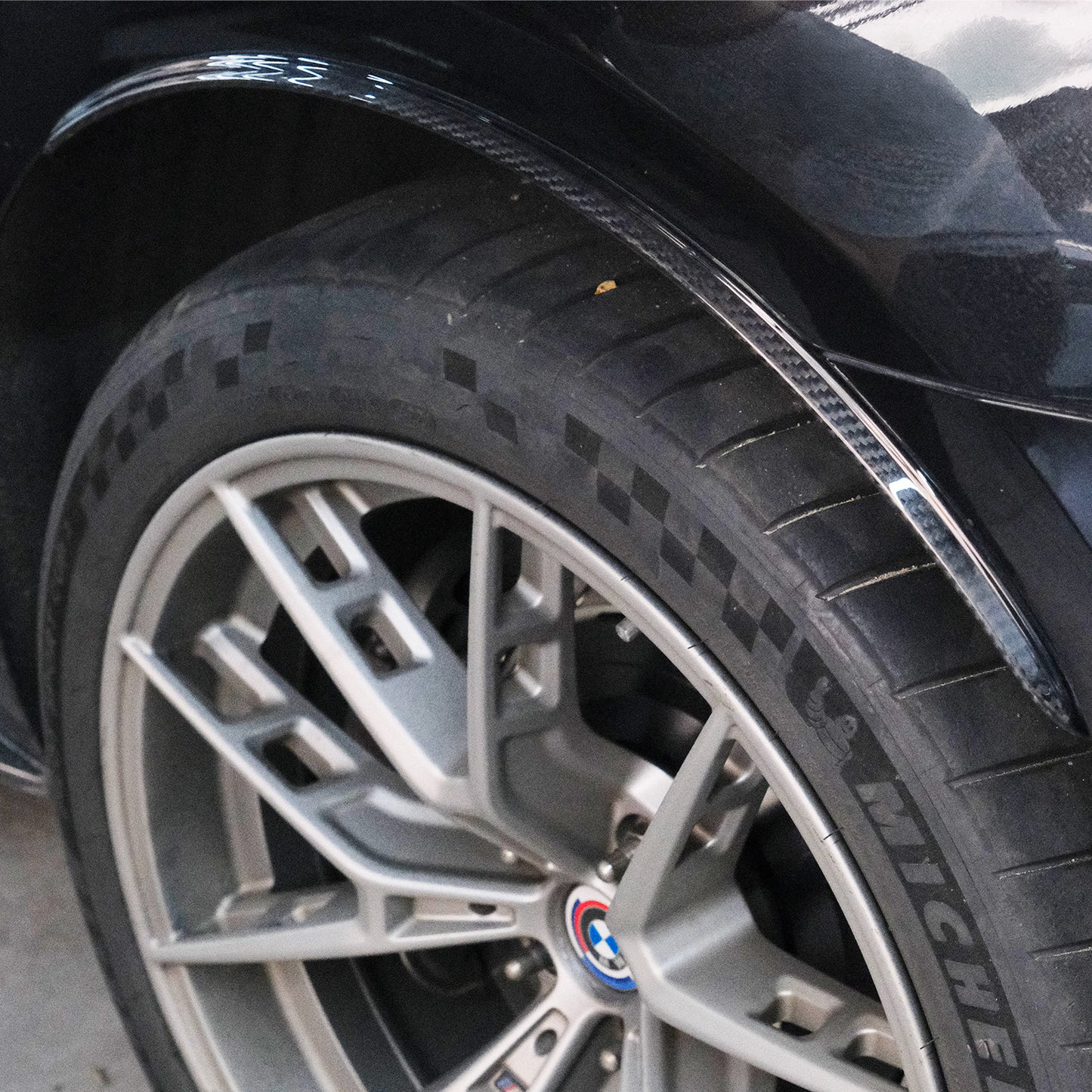 BMW Pre-Preg Carbon Fiber Wheel Rear Arch Trim for F90 M5