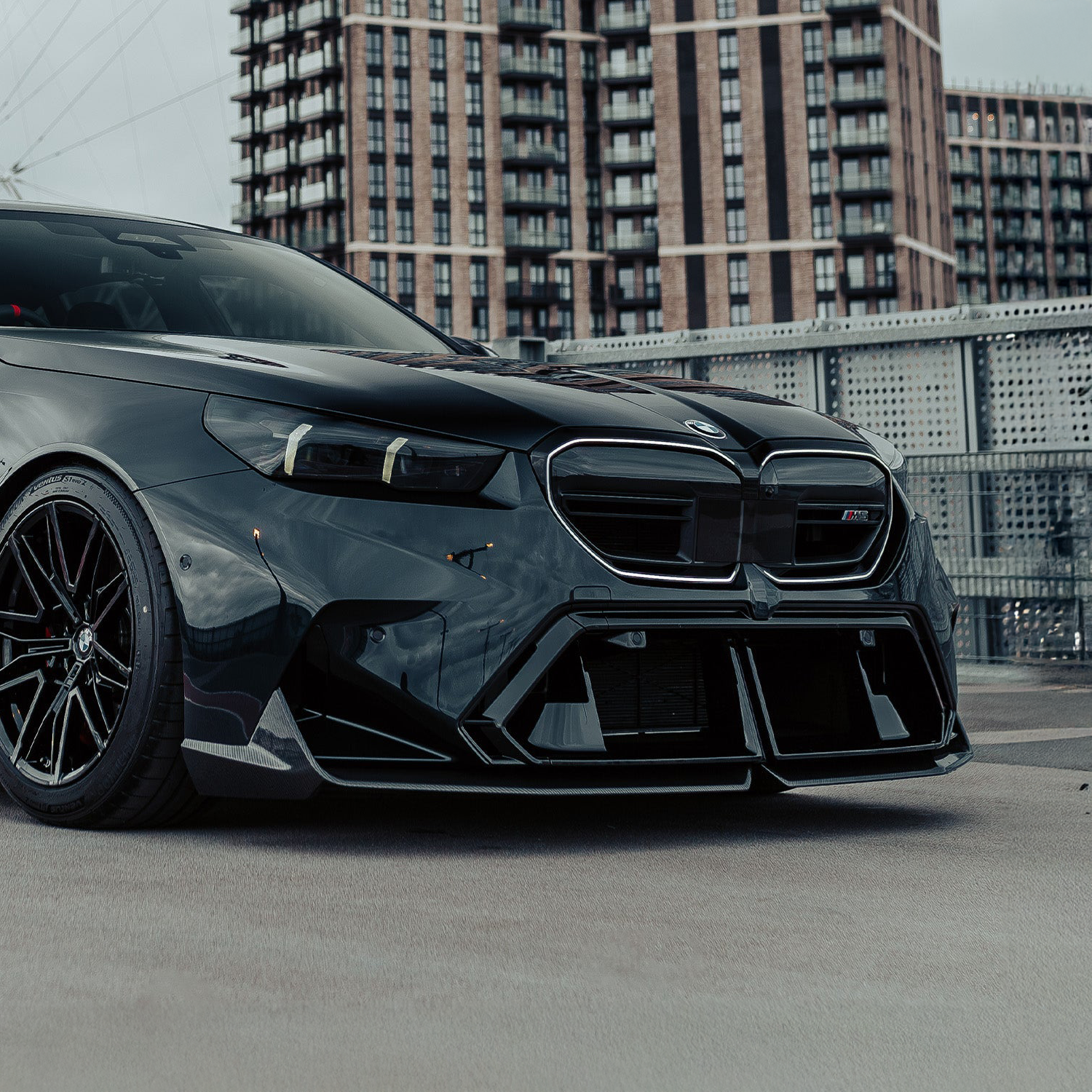 BMW Pre-Preg Carbon Fiber M Performance Style Front Splitter for G90/G99 M5