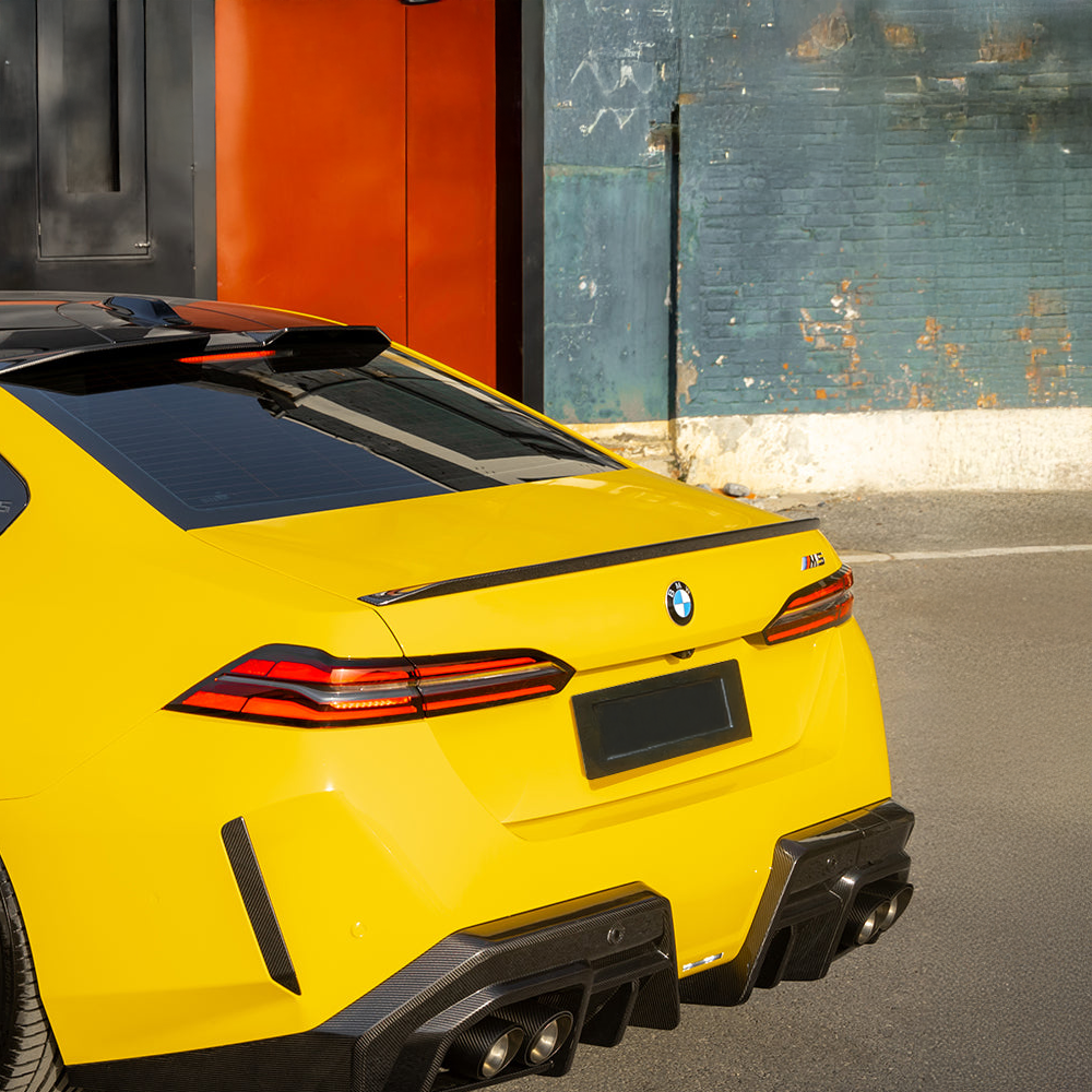 BMW Pre-Preg M Performance Style Carbon Fiber Rear Spoiler for G90 M5