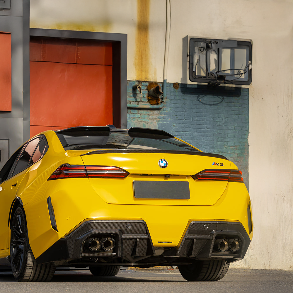 BMW Pre-Preg M Performance Style Carbon Fiber Rear Spoiler for G90 M5