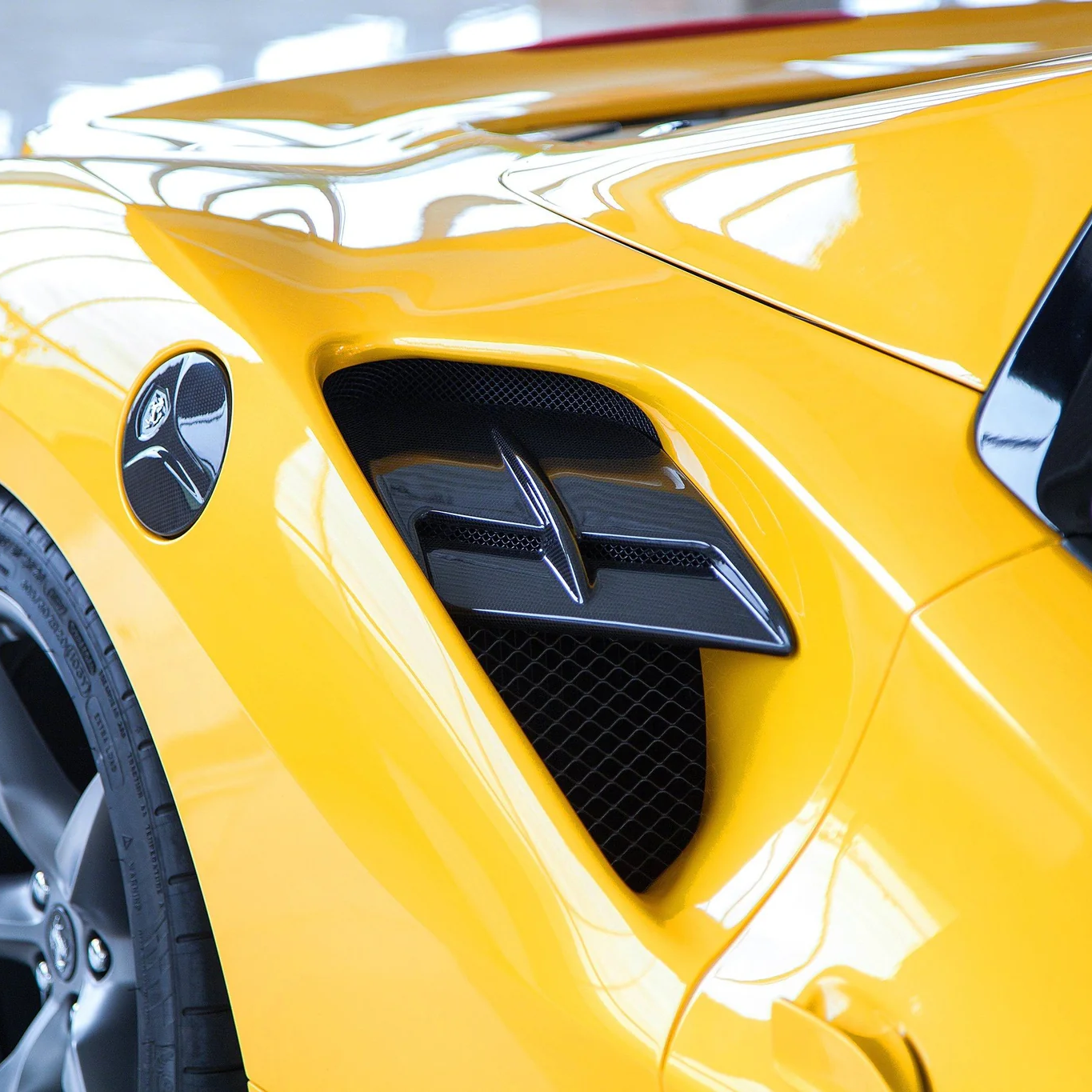 Ferrari Pre-Preg Carbon Fiber Capristo Style Side Air Intake Vents for 488 GTB & GTS