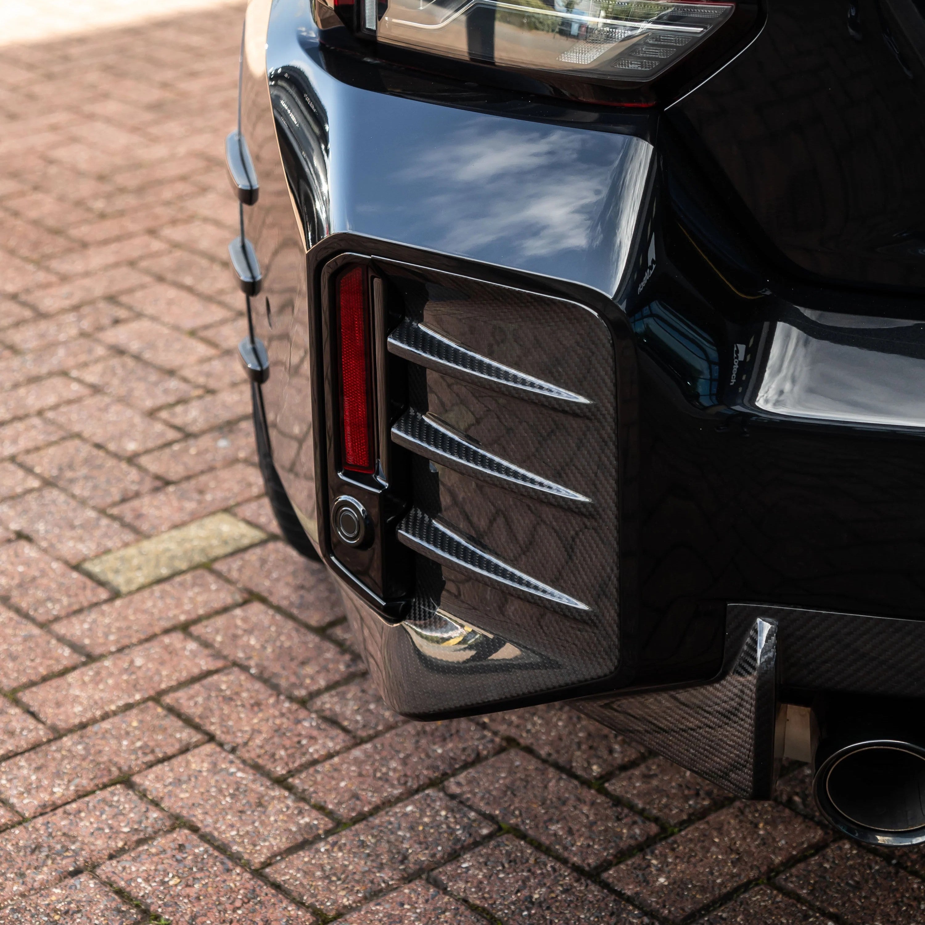 BMW Pre-Preg Carbon Fiber M Performance Style Rear Bumper Inserts for G87 M2