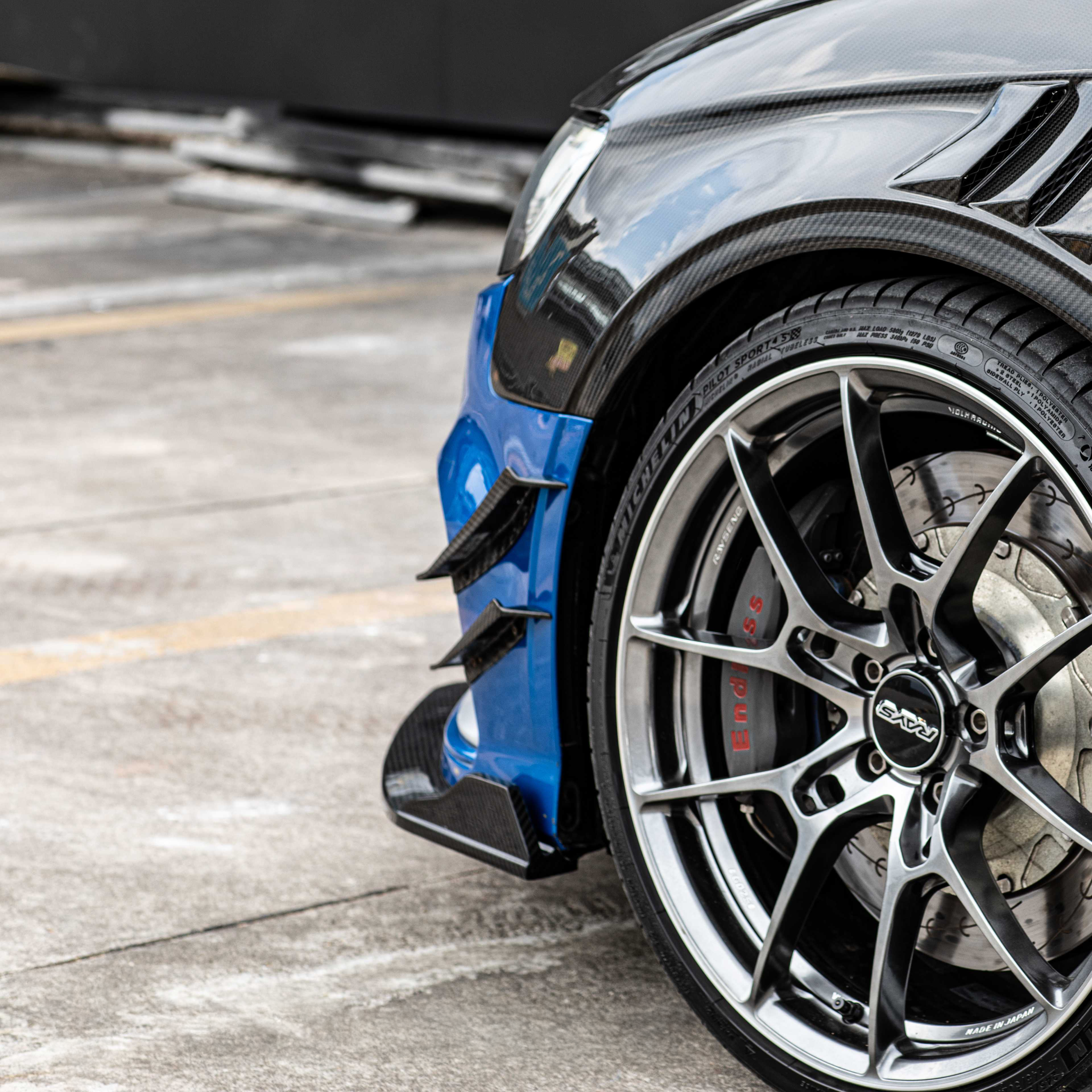 Audi TAKD Pre-Preg Carbon Fiber Front Bumper Canards for 8V RS3