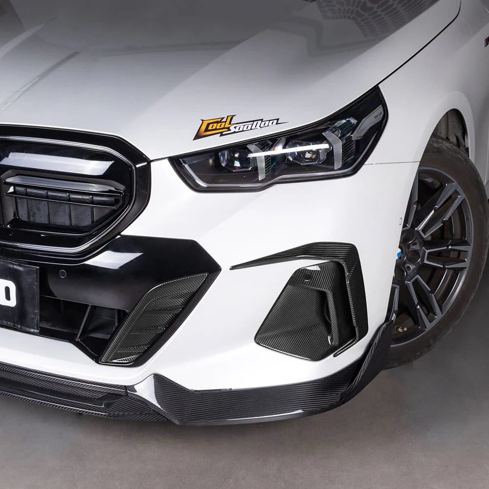 BMW SooQoo Pre-Preg Carbon Fiber Front Side Vent Trim for 5 Series G60