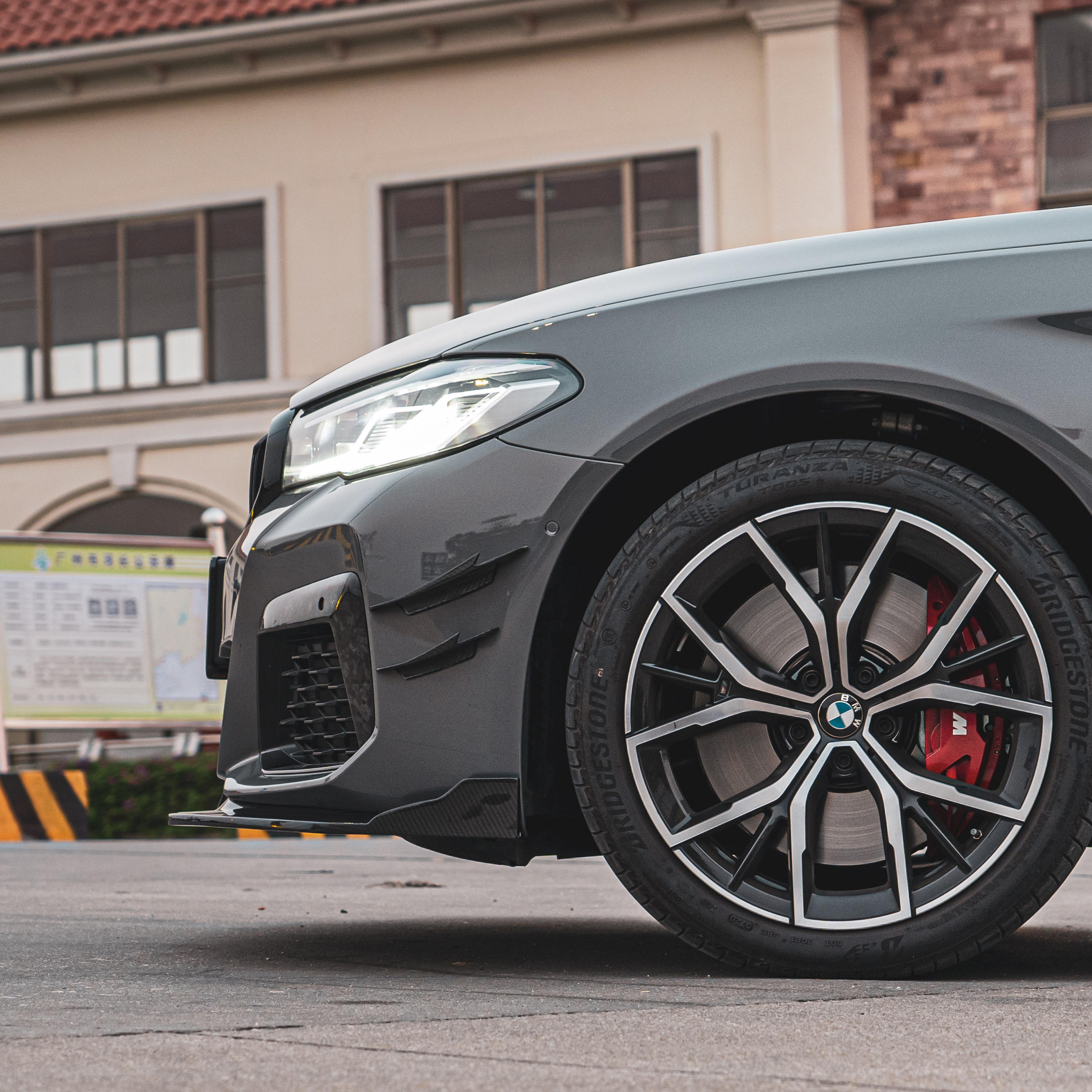 BMW TAKD Pre-Preg Carbon Fiber Front Canards for G30 5 Series LCI