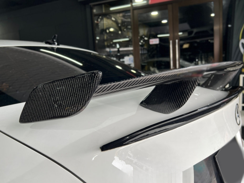 Mercedes Carbon Fiber GT Style Rear Spoiler for W117