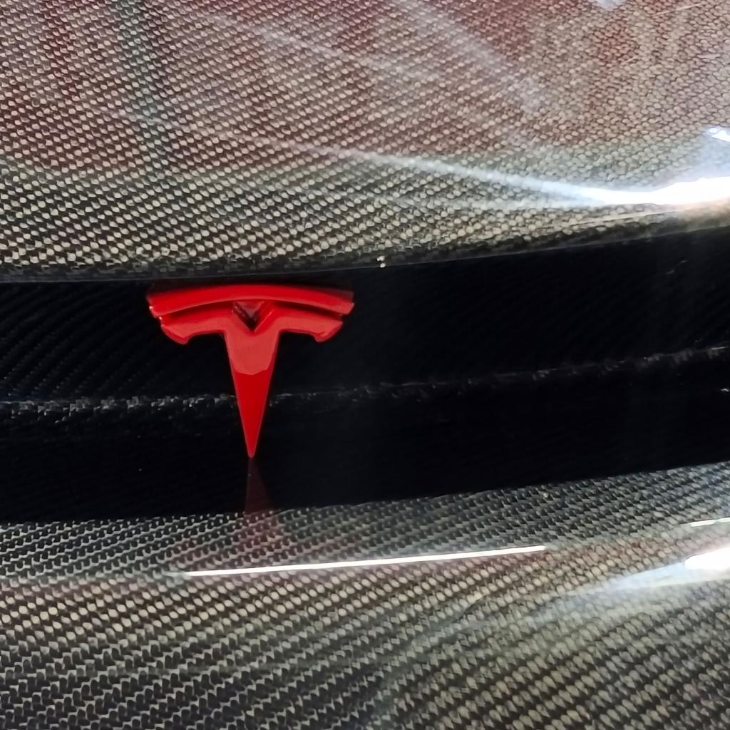 Tesla Pre-Preg Carbon Fiber EEA Designs Hood for Model 3 2024+