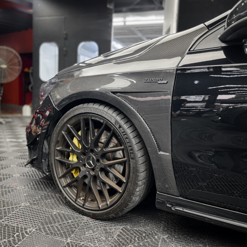 BMW Empero Designs Carbon Fiber Front Fenders for W176