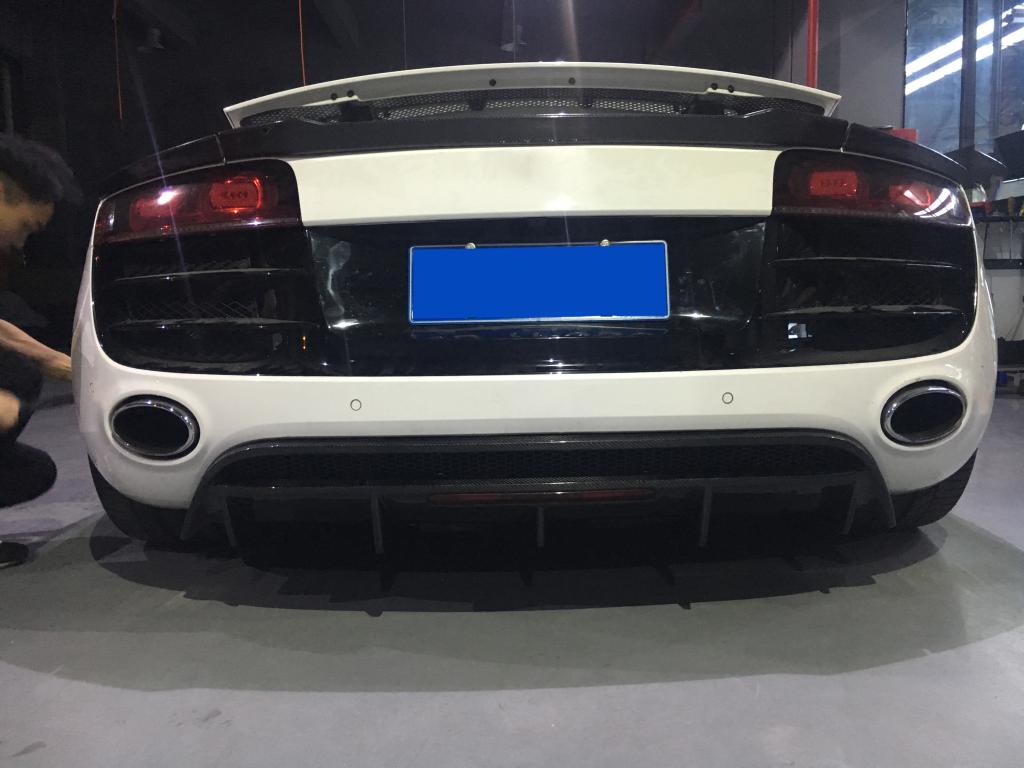 Audi Carbon Fiber ML Style Rear Diffuser for R8 Gen 1